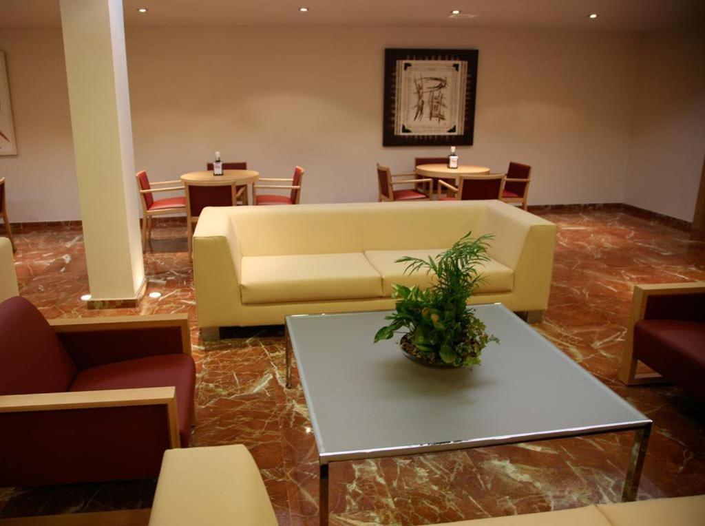 Tch Hotel Lorqui Ngoại thất bức ảnh