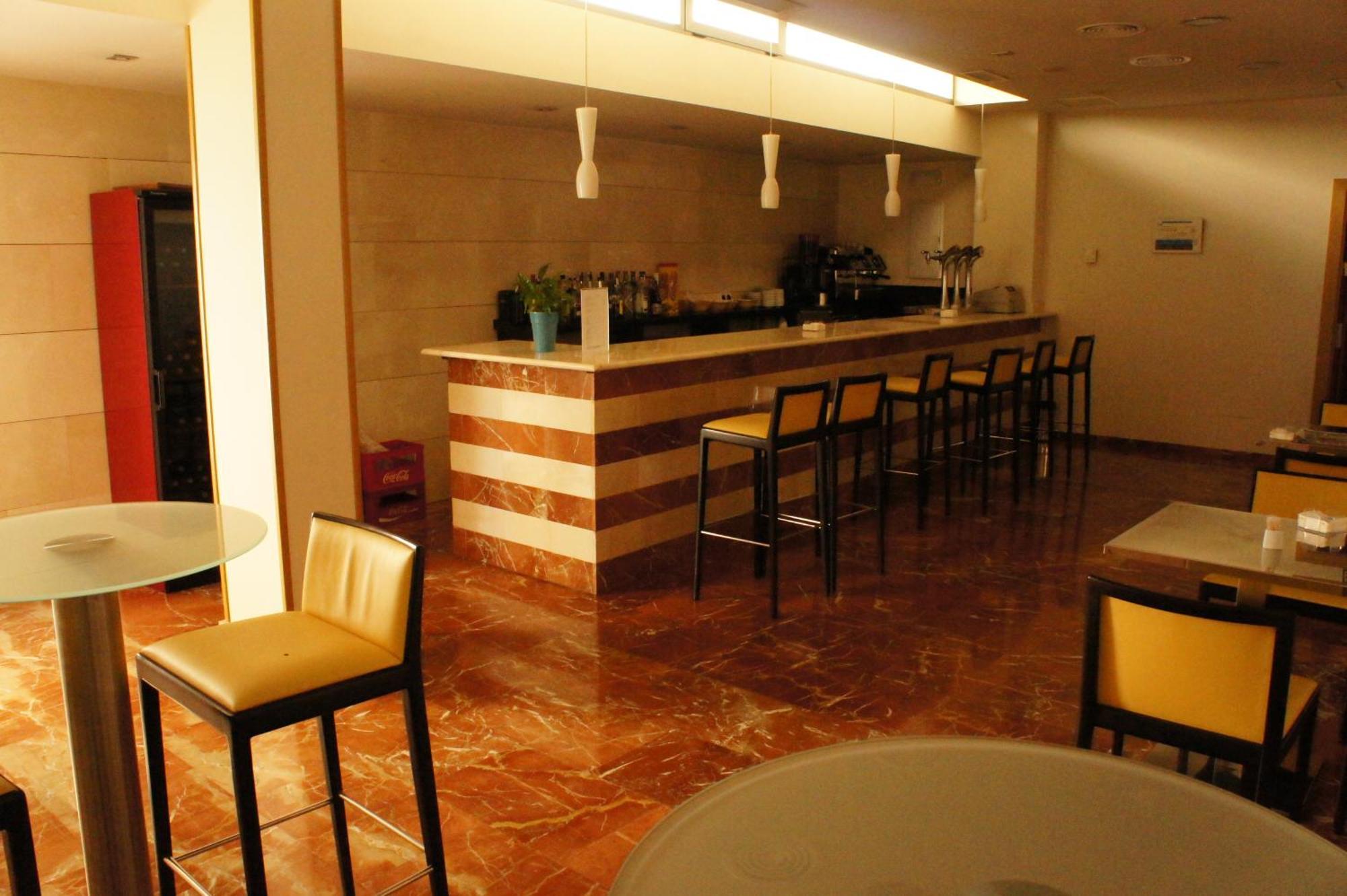 Tch Hotel Lorqui Ngoại thất bức ảnh