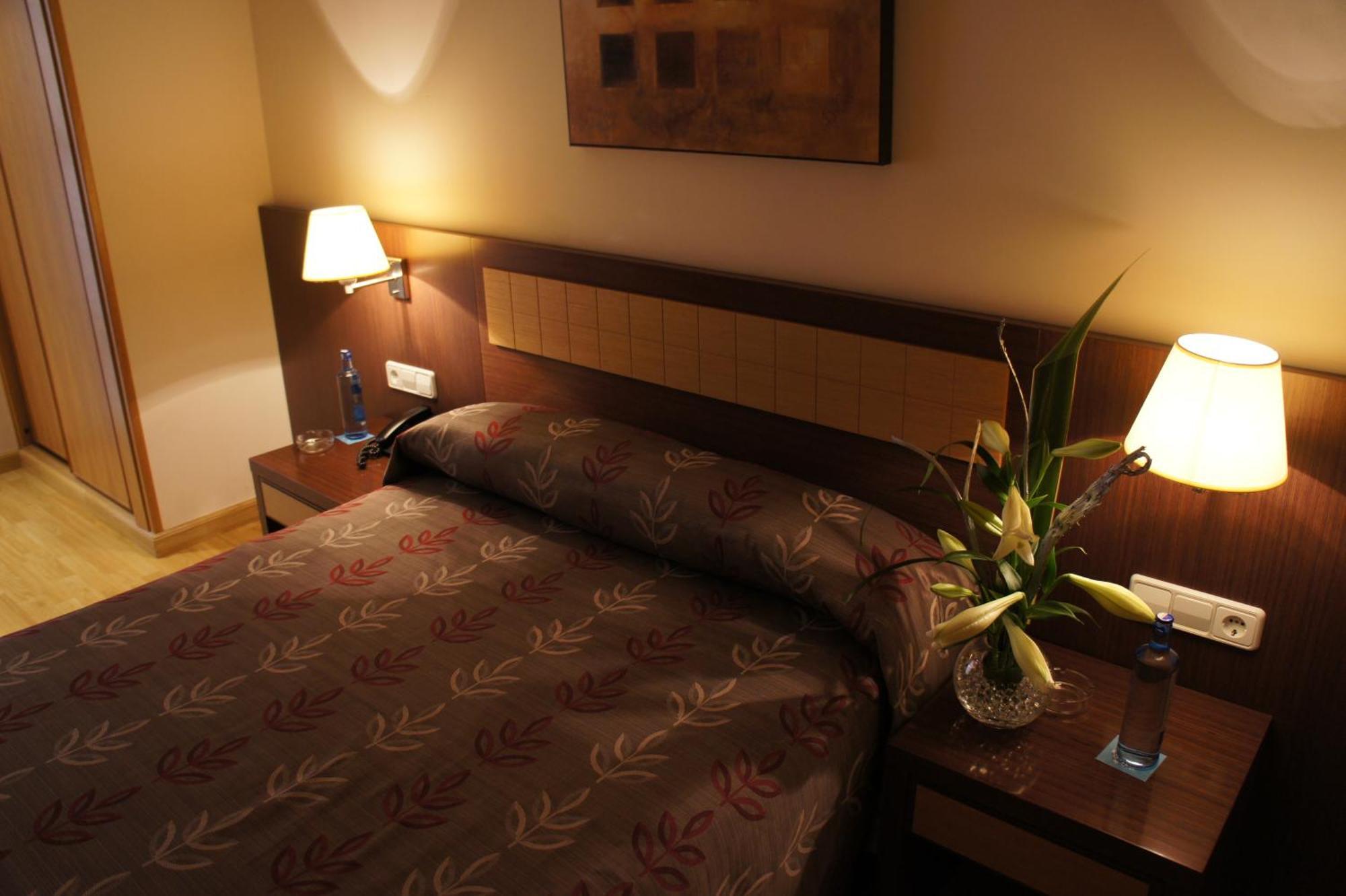 Tch Hotel Lorqui Ngoại thất bức ảnh